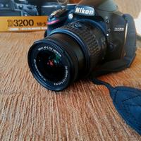 Fotocamera Nikon D3200 + Accessori