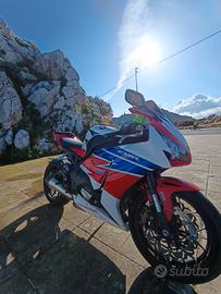 Honda CBR 1000 RR fireblade 