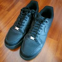 Nike Air Force 1 nere