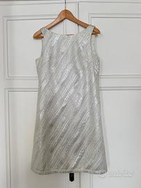 abito donna anni 70 stile Courreges 