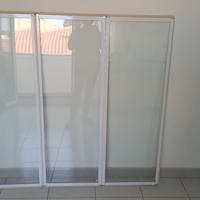 Pannello in vetro per vasca da bagno