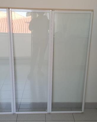 Pannello in vetro per vasca da bagno