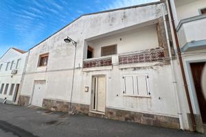 Appartamento in Via Piemontesi a Calasetta