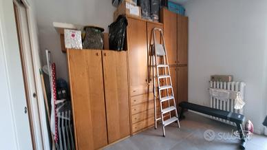 Armadio legno massello. 5 blocchi. Larghezza 90 cm