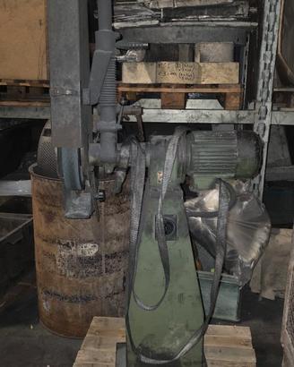 SMERIGLIATRICE A NASTRO VERTICALE