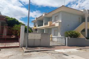 Trilocale via Mar Dei Caraibi