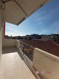Pressi Viale Italia, appartamento di 110 mq, 5