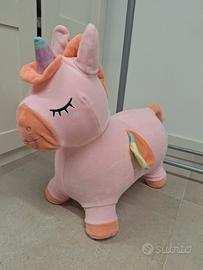 unicorno calvalcabile gonfiabile in peluches rosa