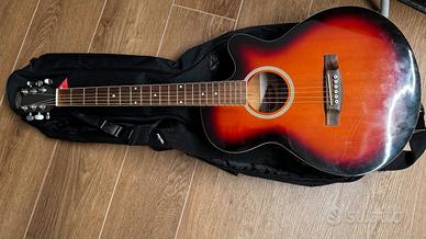 Chitarra acustica elettrificata Stagg + custodia