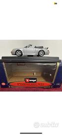 Auto Porsche 911 carrera burago scala 1.24