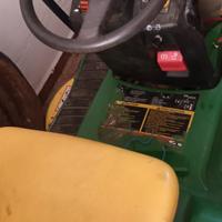 trattorino tagliaerba john deere lx 178