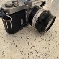Nikkormat  + Nikkor 50mm