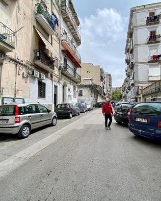 CAPANNONE A NAPOLI