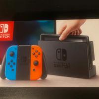 Nintendo Switch con custodia