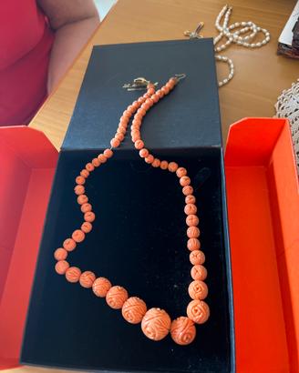 Collana in vero corallo antico