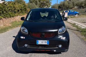 Smart fortwo pure black