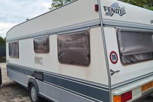 Roulotte Fendt Joker 530 5 posti