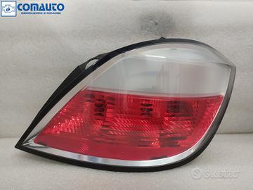Fanale post dx OPEL ASTRA H '04