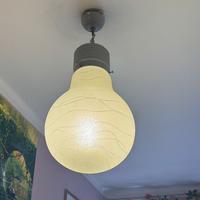 Lampadario vintage in vetro opalino stile anni ‘70