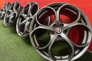 Cerchi Alfa Romeo Giulia Originali 8Jx19 - 9Jx19