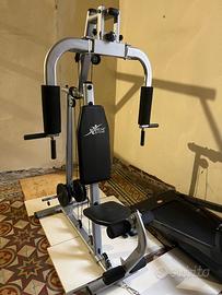 Stazione multifunzionale palestra-macchinario pesi