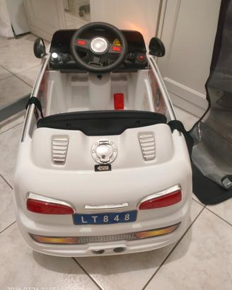 macchinina elettrica per bambini 