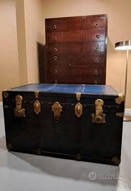 Coppia mobili vintage: Baule da viaggio/Settimino