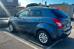 SsangYong Korando 2014 - danno piu pezzi inclusi.