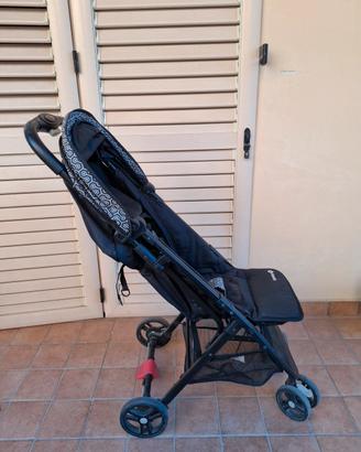 Passeggino super compatto Safety 1st