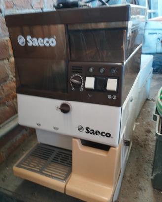 macchina da caffè saeco