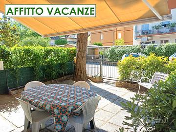 16-31 AGOSTO Con 2 camere letto CLIMA e GIARDINO