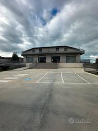 Locale commerciale Fronte Strada Agropoli