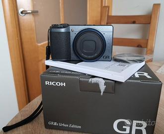 Fotocamera Ricoh GR iiix Urban Edition