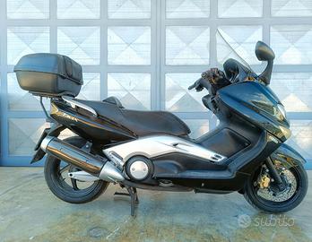 Yamaha T Max - 2006