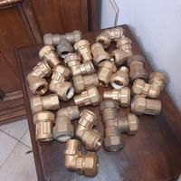 attacchi idraulici di ottone per tubi  da mm 25