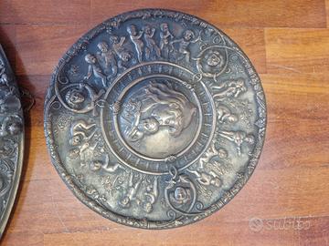 Piastra-Piatto bassorilievo  in bronzo