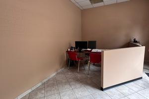 Vendita locale commerciale - ufficio a Meda