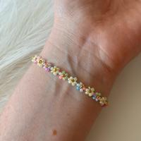 Nuovo bracciale di perline con fiori