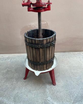 Attrezzatura Completa per Vinificazione