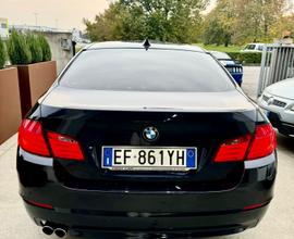Bmw 520d FUTURA BERLINA TETTO PELLE NAVI KM CERTIF
