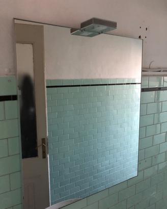 Specchio bagno connluce
