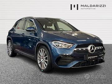 MERCEDES-BENZ GLA 200 d Premium auto