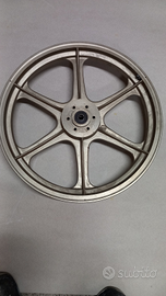 Cerchio in lega per moto R19