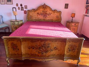 camera da letto con pregiata laccatura, inizio‘900