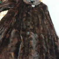 Pelliccia vera visone – marrone scuro, elegante e