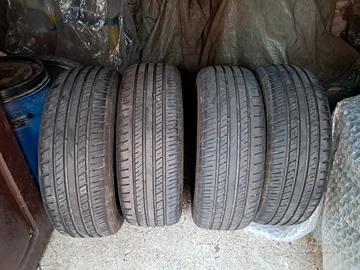 Pneumatici estivi 225/60/r17  per jeep compass