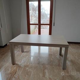 Tavolo allungabile moderno 