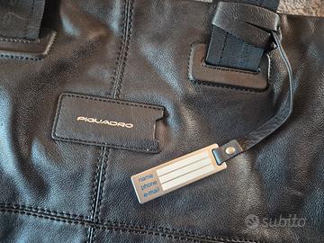 Borsa Piquadro a mano