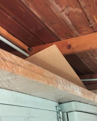 Mensoloni in legno