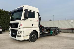 MAN MAN TGX 26.480 SCARRABILE CON GRU DIETRO CAB